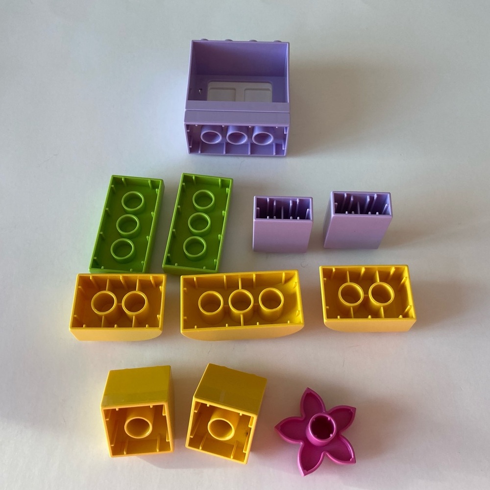 Lego Duplo Snow White Set - Picture 11 of 12